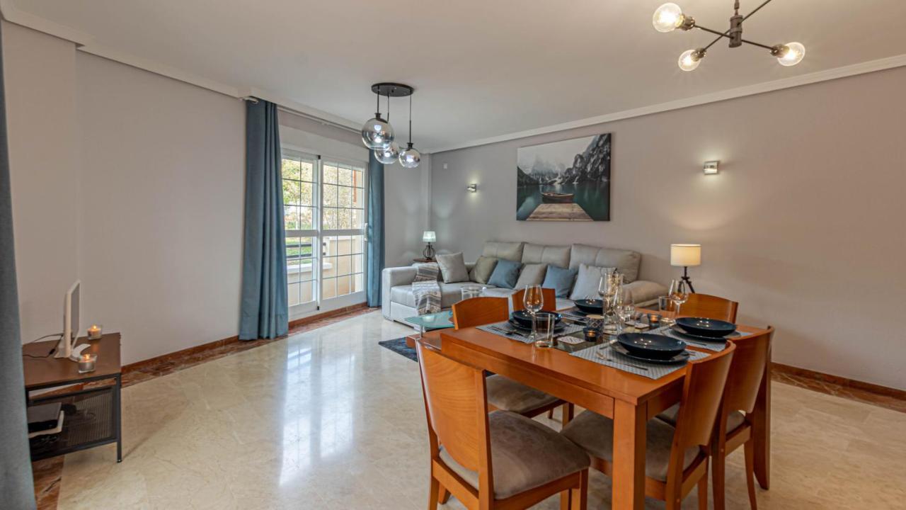 797 Holiday Rentals- Piso Con Amplia Terraza A Solo 1 Min De La Playa 베날마데나코스타 외부 사진