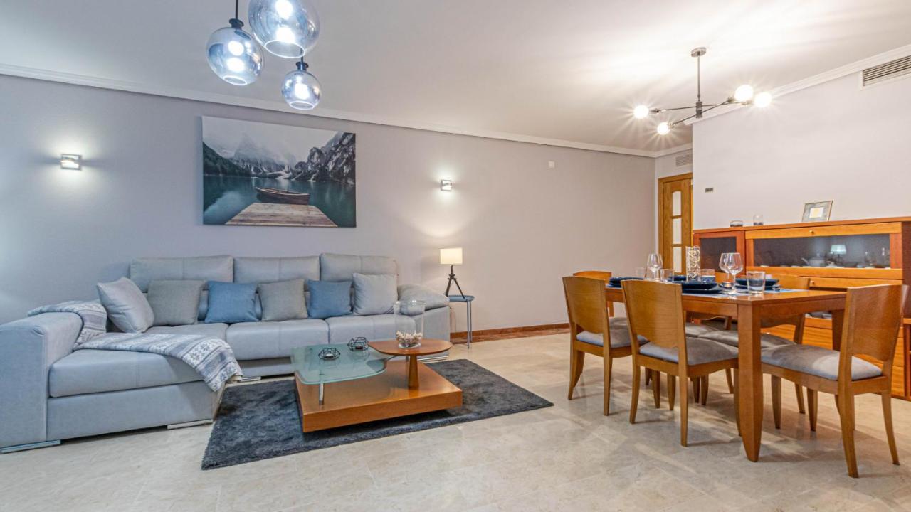 797 Holiday Rentals- Piso Con Amplia Terraza A Solo 1 Min De La Playa 베날마데나코스타 외부 사진