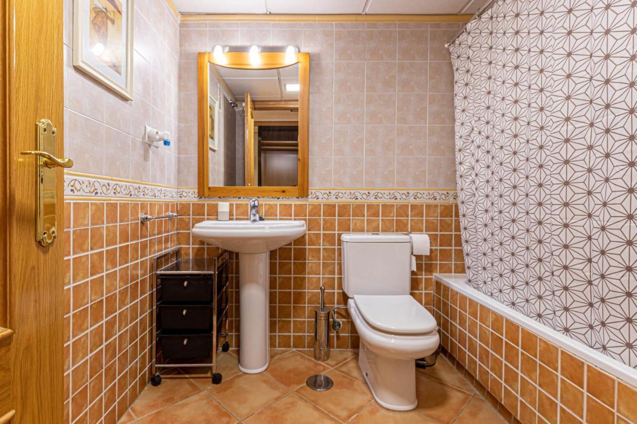 797 Holiday Rentals- Piso Con Amplia Terraza A Solo 1 Min De La Playa 베날마데나코스타 외부 사진