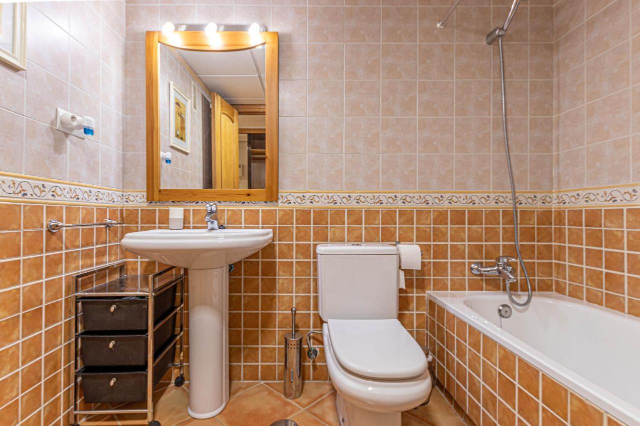 797 Holiday Rentals- Piso Con Amplia Terraza A Solo 1 Min De La Playa 베날마데나코스타 외부 사진