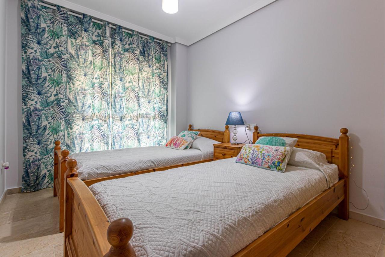 797 Holiday Rentals- Piso Con Amplia Terraza A Solo 1 Min De La Playa 베날마데나코스타 외부 사진