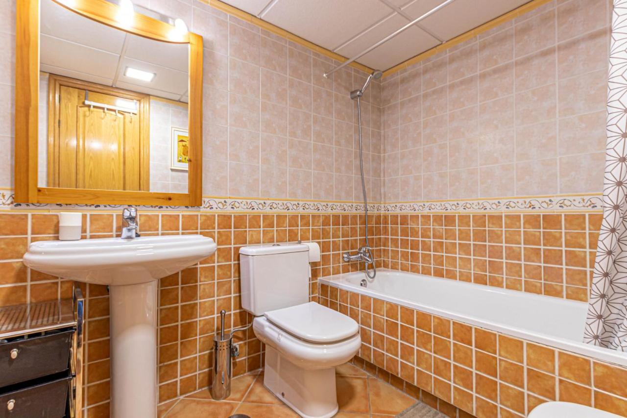 797 Holiday Rentals- Piso Con Amplia Terraza A Solo 1 Min De La Playa 베날마데나코스타 외부 사진